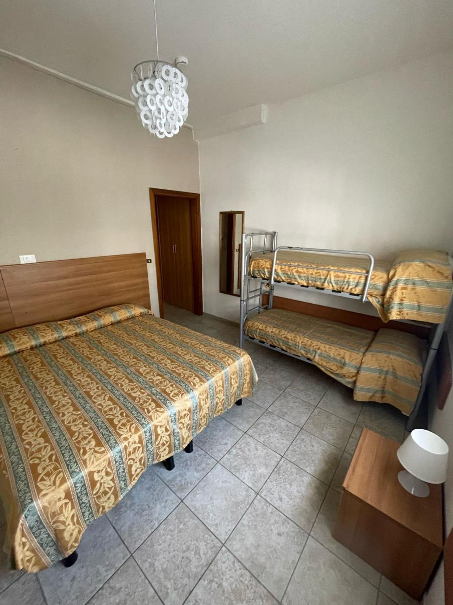 Hotel Zeus Lido di Classe Zewnętrze zdjęcie